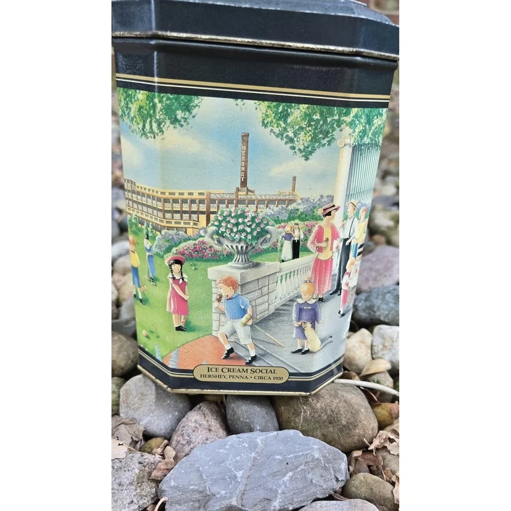 VTG Hershey's Hugs Hometown Series Canister #10 Ice‎ Cream Social Tin 1994 USA